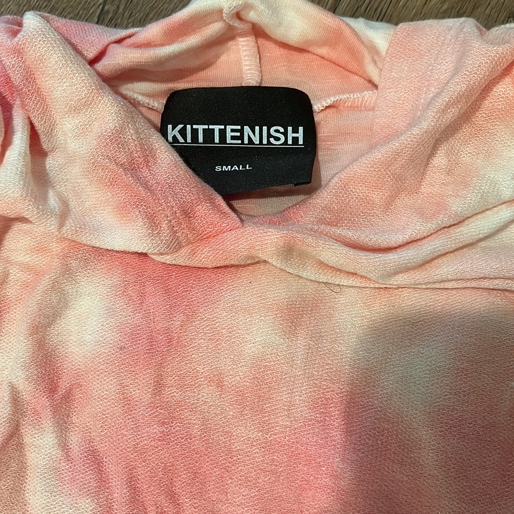 Kittenish Lightweight Pull Over - image 2
